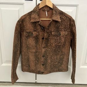 Free People snakeskin pattern cropped jacket. Never worn